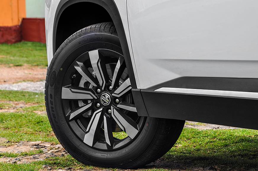 MG Hector