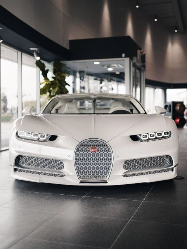 Bugatti Chiron Price in India, Mileage, Colors, Specs & Auto Facts ...