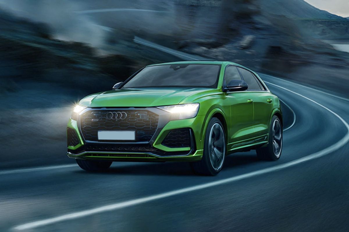 Read more about the article 2023 Audi RS Q8 Price in India, Colours, Variants, Mileage, Specs and More