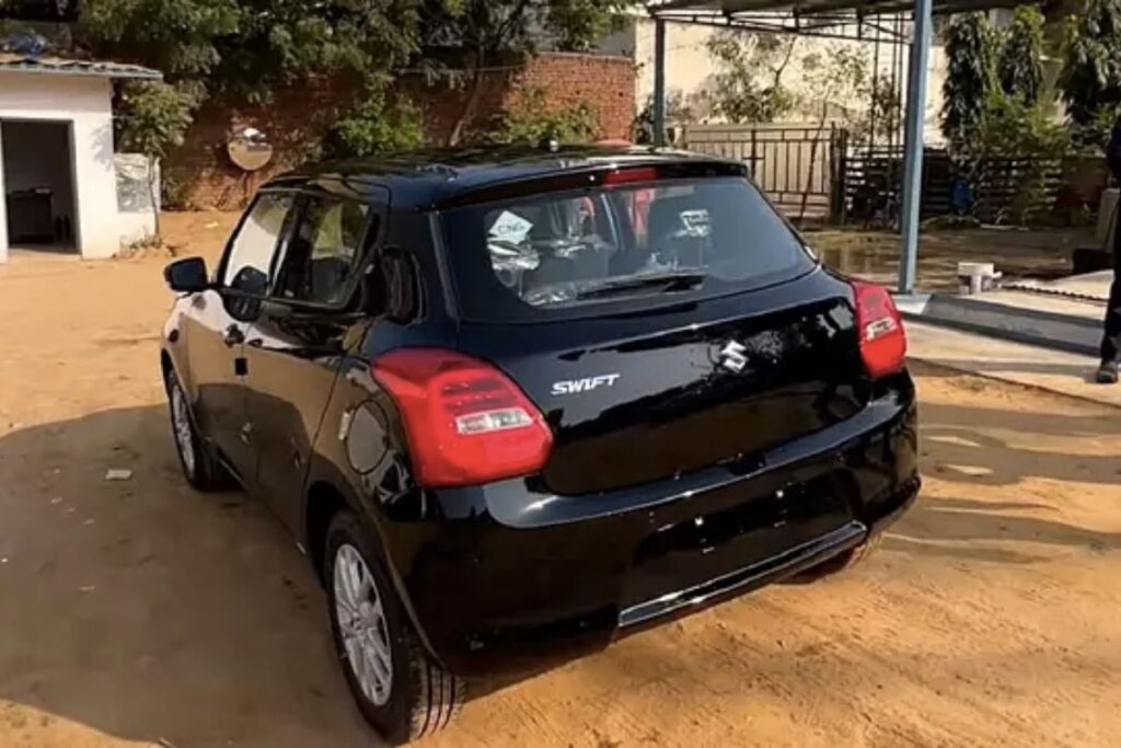 Maruti Suzuki Swift Cng Black Edition Reaches Dealerships An