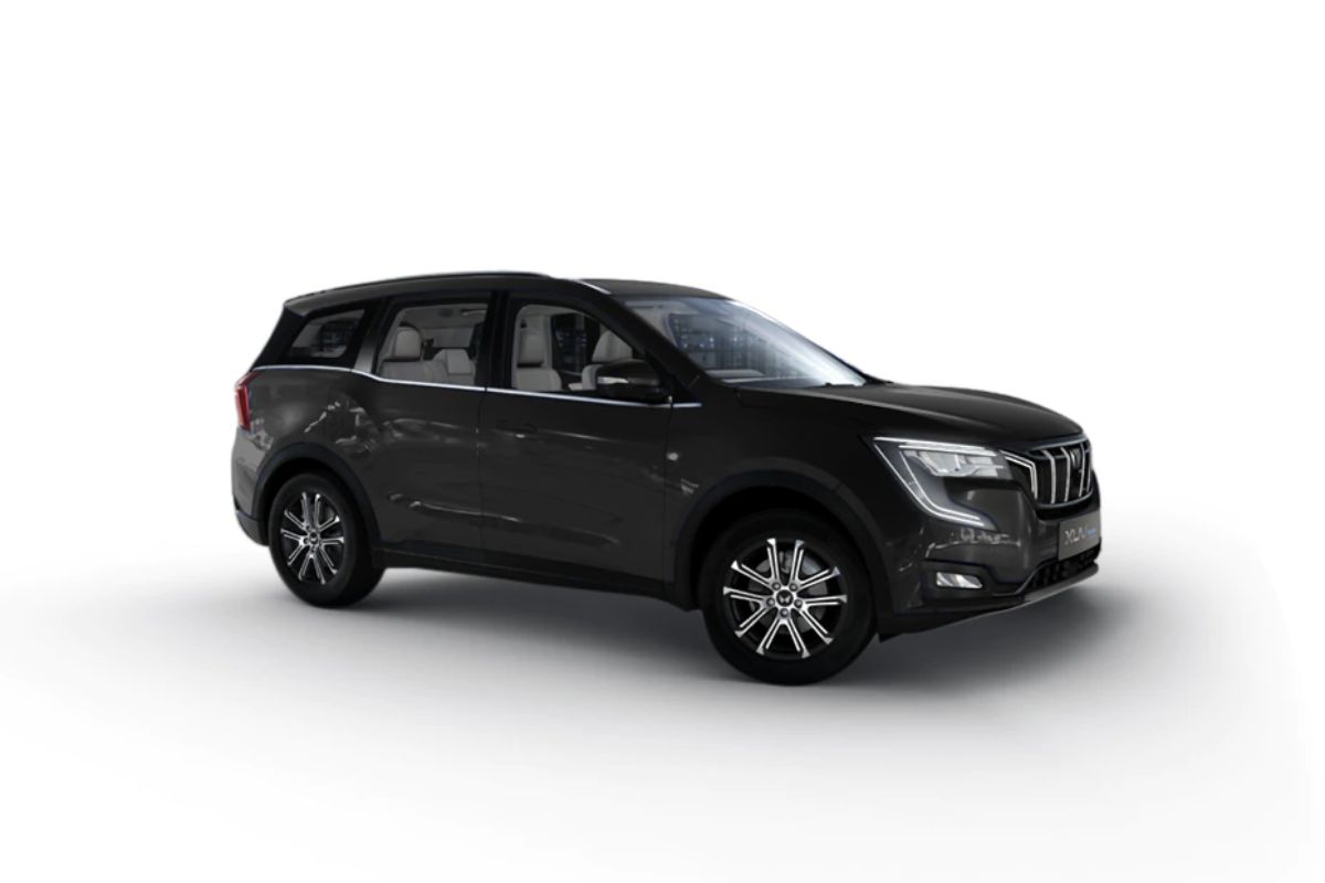 xuv 700 サービス コスト