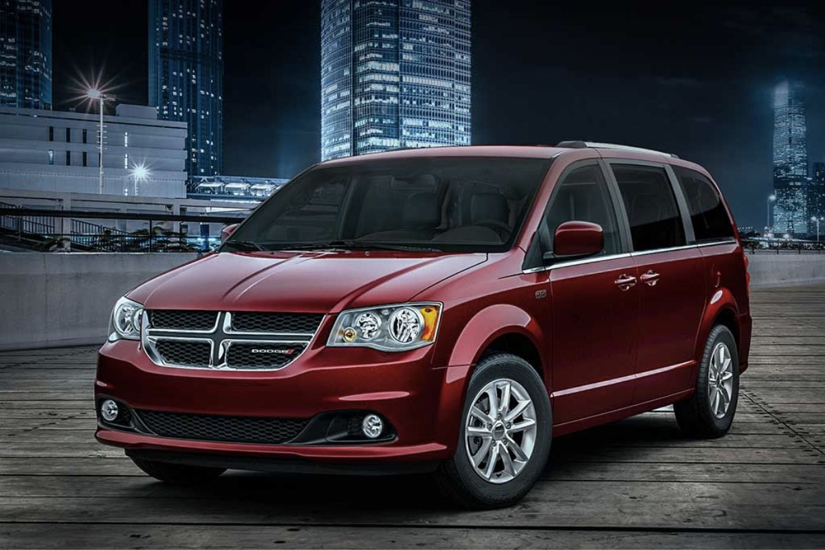 Read more about the article 2023 Dodge Grand Caravan Price, Colors, Mileage, Features, Specs and Competitors
