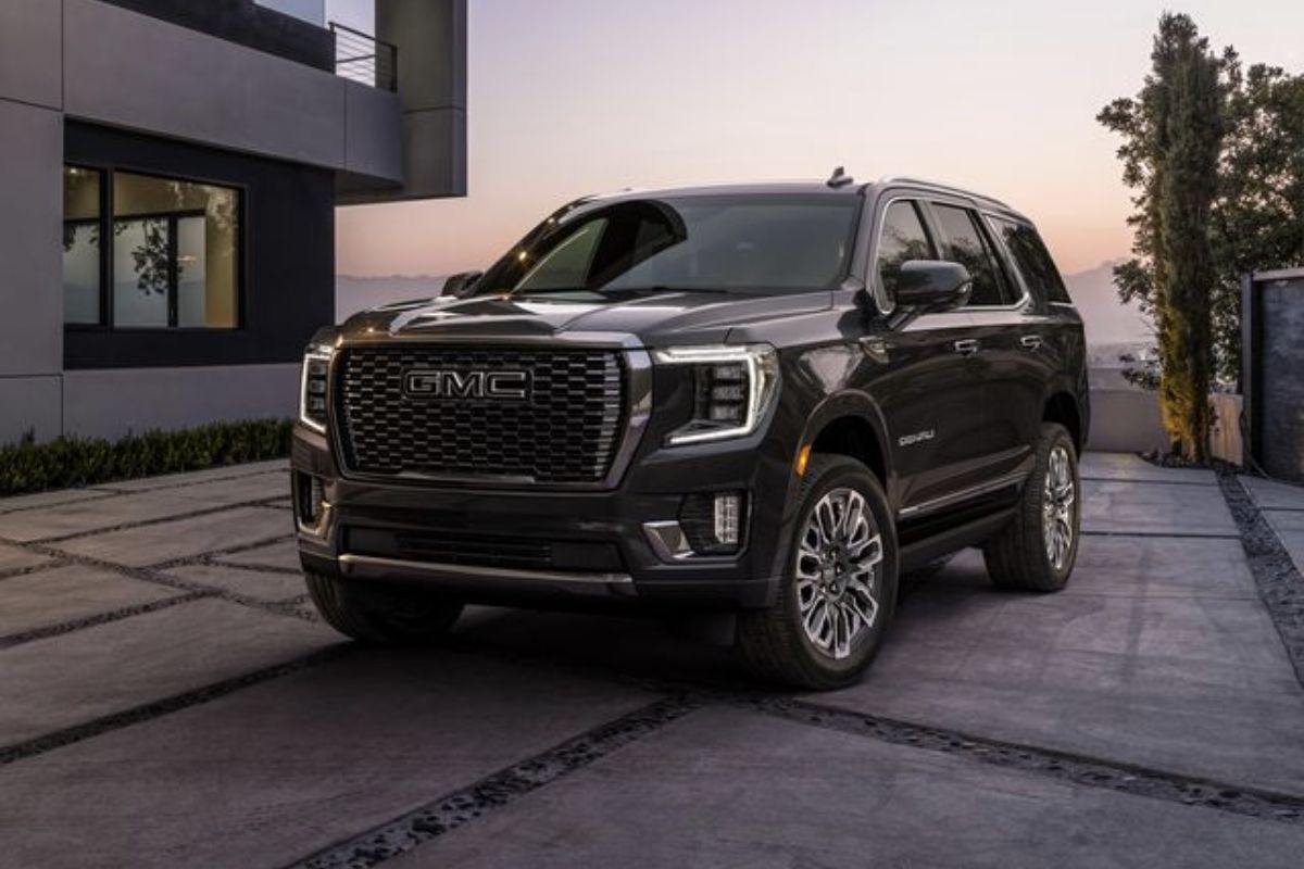 Read more about the article GMC Denali Price in India, Colors, Mileage, Top-speed, Features, Specs, and Competitors