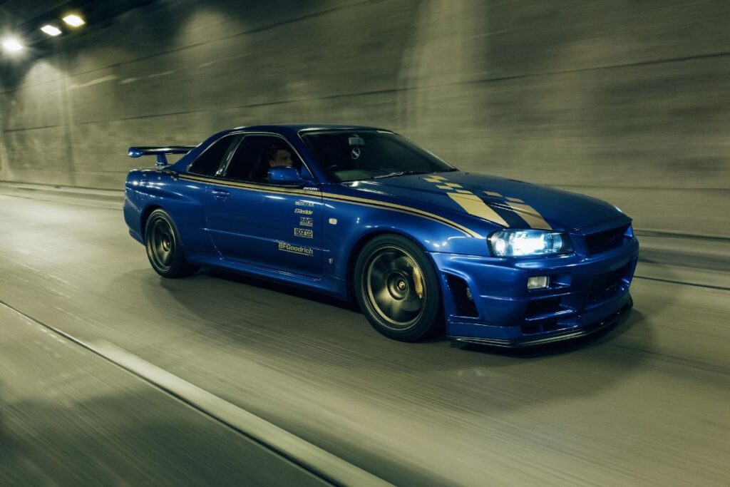 Nissan Skyline GTR R34 Price in India, Colors, Mileage, Features, Specs