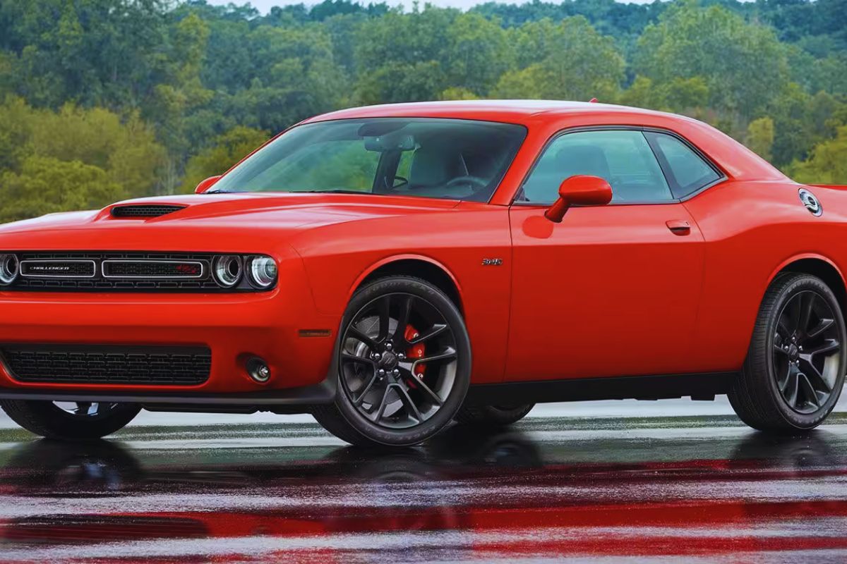 2024 Dodge Challenger Price, Colors, Mileage, Topspeed, Features