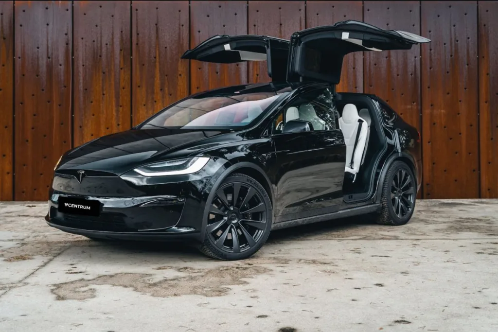 Tesla Model X Plaid